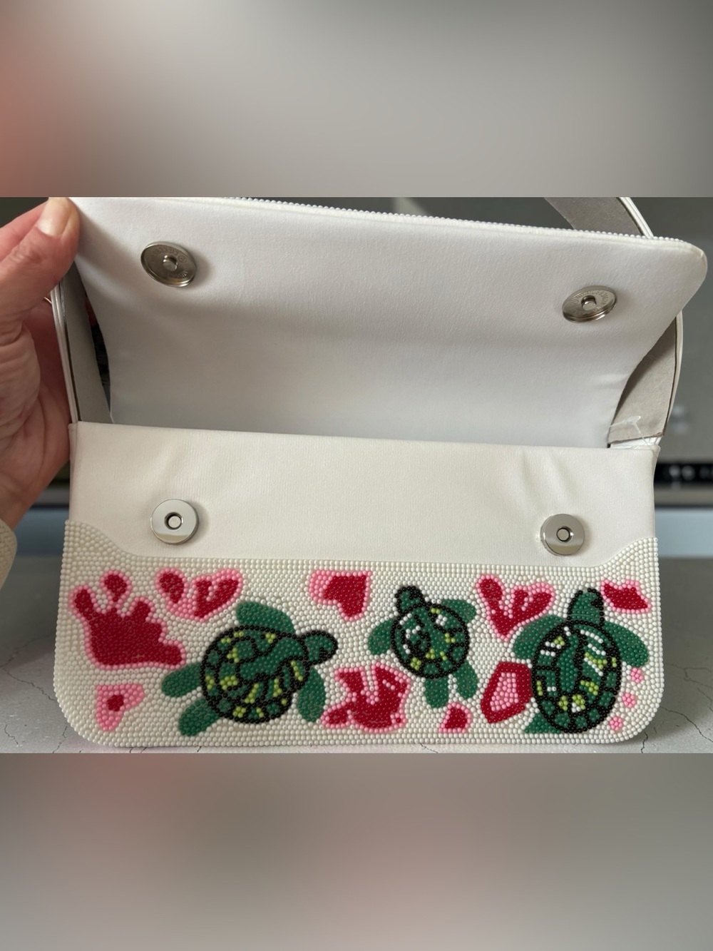 NWT Alessia Bianchi, d'margeaux New York collection beaded turtle bag - Picture 3 of 4